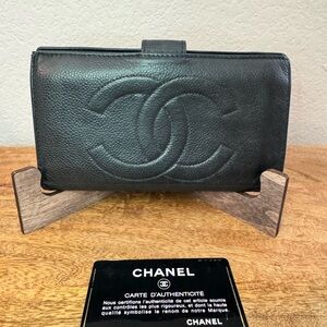 CHANEL Black Quilted CC Embossed Leather Wallet